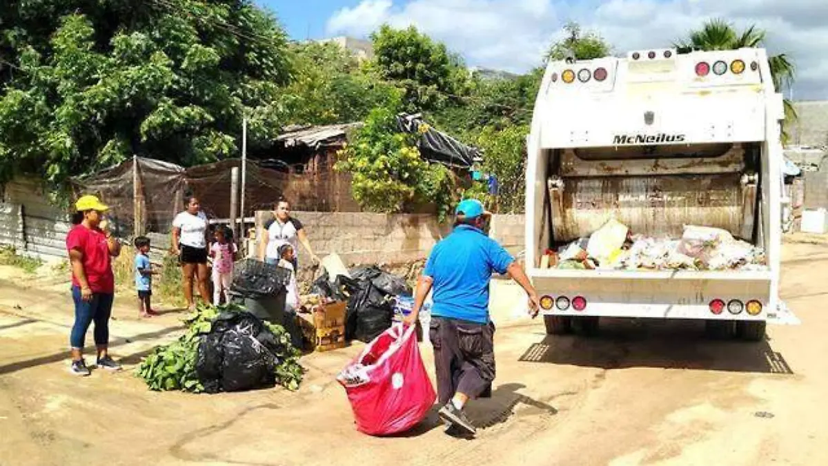 Basura camion Los Cabos